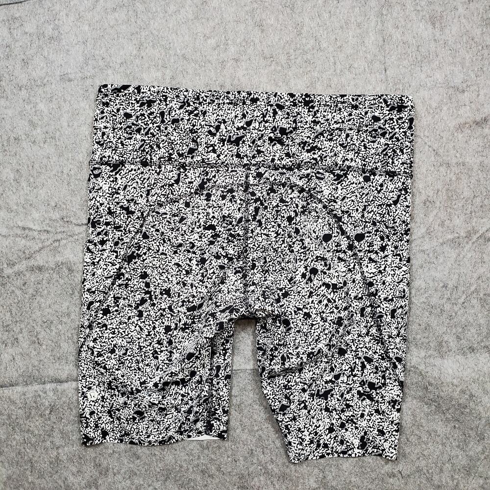 lululemon athletica Black and White Athletic Shorts - Picture 5 of 9